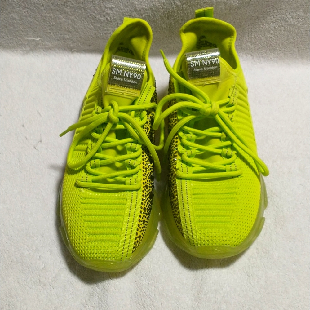 Steve Madden running shoes